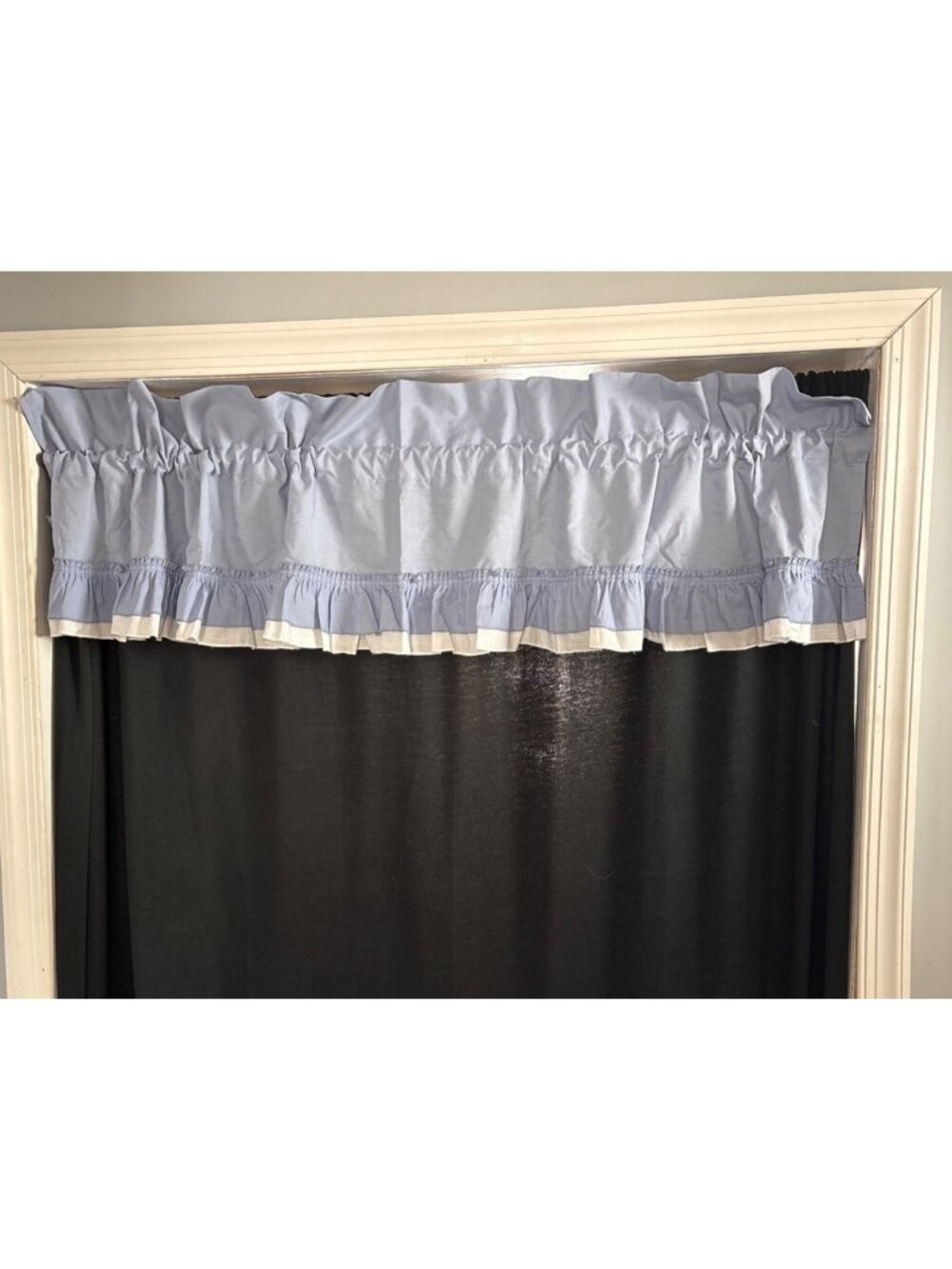JC Penney Home Collection Blue & White Ruffled Valance 60"x14" Curtain Panel